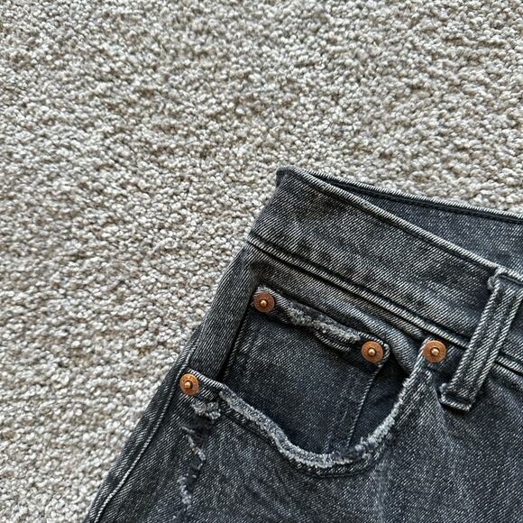 Abercrombie Ultra High Rise Ankle Straight Jeans - Picture 2 of 7